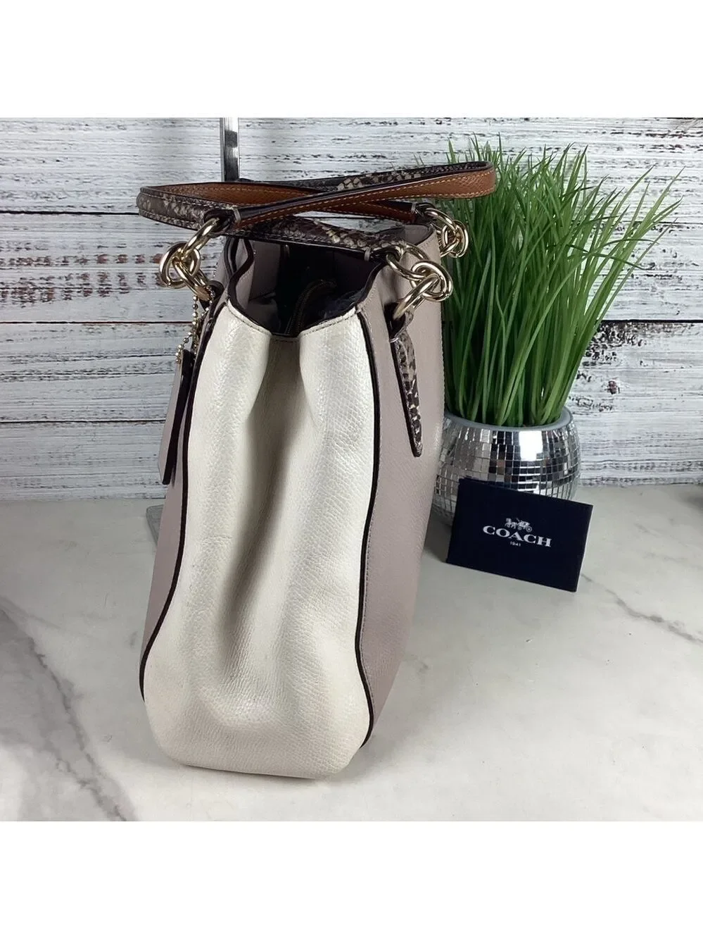Coach Minetta‎ toupe bag White exotic leather hand shoulder purse